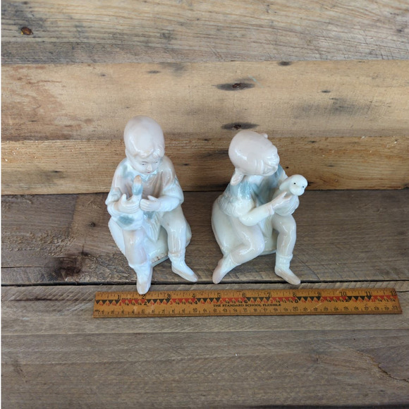 Vintage Boy and Girl with Animals Ceramic Figures Goose Dog - Picture 10 of 11